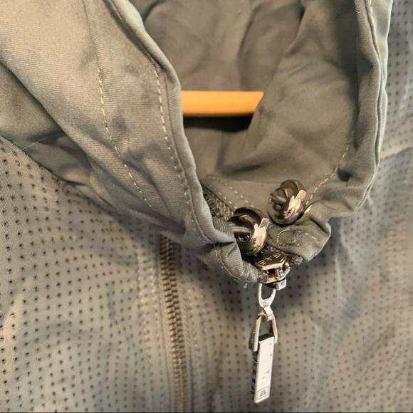 Alia | Zip Up Light Jacket - Picture 4 of 13